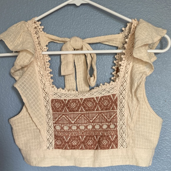 FREE PEOPLE NWT ๐๐ Cropped top. Ruffle sleeves with crochet trim. Bohemian. XS - Picture 2 of 16